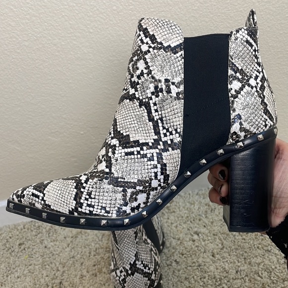 Charles David Duke Leather Embellished Pointed Toe Block Heel Boot - Picture 4 of 7